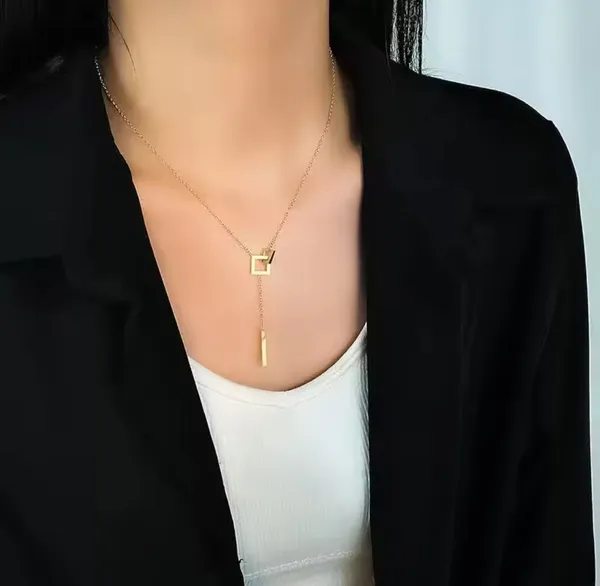 Golden_Stainless_Steel_And_Hypoallergenic_Coating_Necklace_For_Women